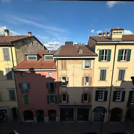 La Mansardina Di San Leonardo Apartment Bergamo Bagian luar foto