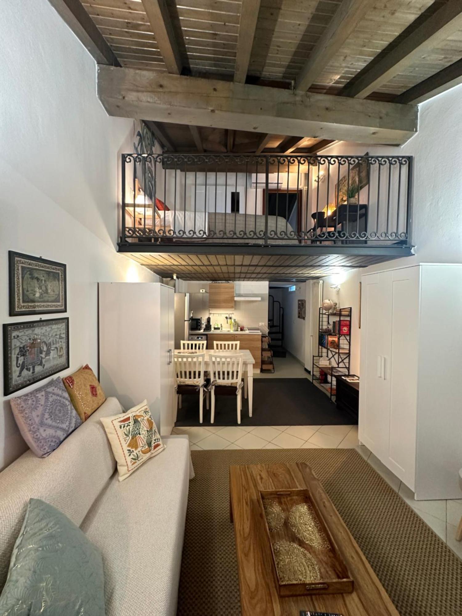 La Mansardina Di San Leonardo Apartment Bergamo Bagian luar foto